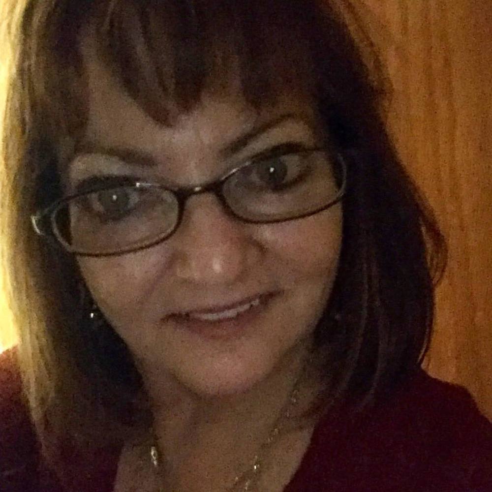 Meet your Posher, Suzanne